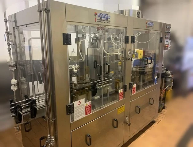 Monobloc de remplissage Cimec AM S 6.6.1 R-F d'occasion — 2004