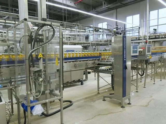 complète Ligne d’embouteillage PET Krones 24.000 b/h d'occasion — de fabrication : 2010