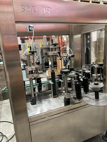Étiqueteuse STS Adhésive 1.500 b/h d'occasion — 2015