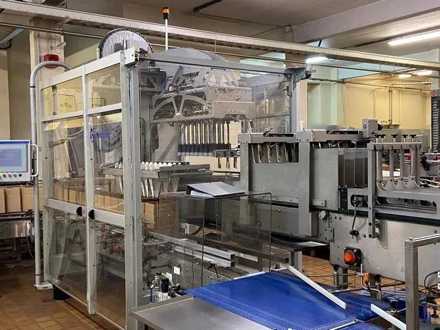 Encaisseuse Sidel Cermex 1.500 c/h E460.60 d'occasion — 2011