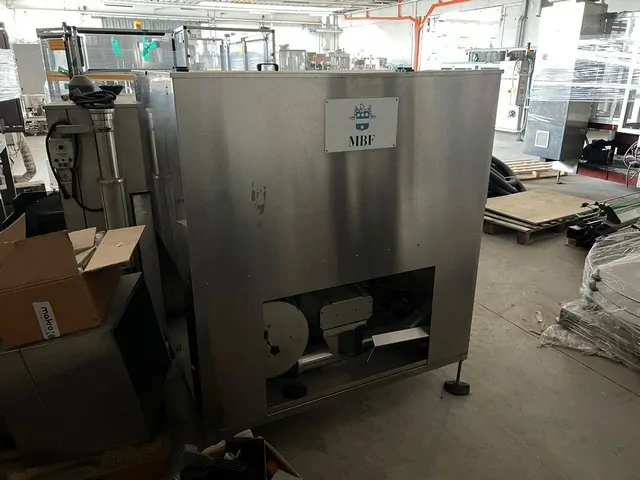 Élévateur de bouchons/capsules MBF AP 1000 alimentatore ap 1000 d'occasion — 2006