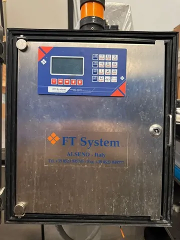 Inspecteur de bouteilles FT SYSTEM CL 600 – HF d'occasion — 2006