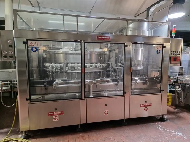 Monobloc de remplissage Bertolaso 36.6 d'occasion — 1999