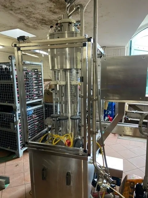 Remplisseuse Clifom Europa 1.600 b/h d'occasion — 1995