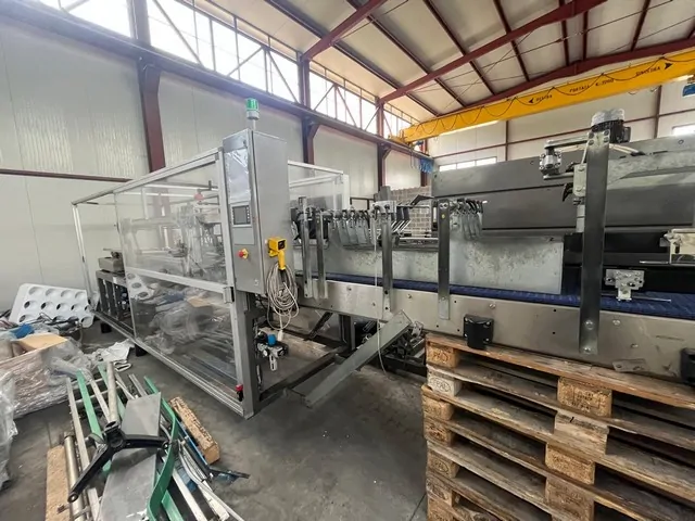 PET Ligne d’embouteillage BC 8.000 b/h EAS70.115.9 d'occasion — 2003