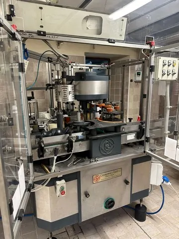 Étiqueteuse Cavagnino&Gatti 2.500 b/h d'occasion — N/A (completely overhauled by C&G in 2010)