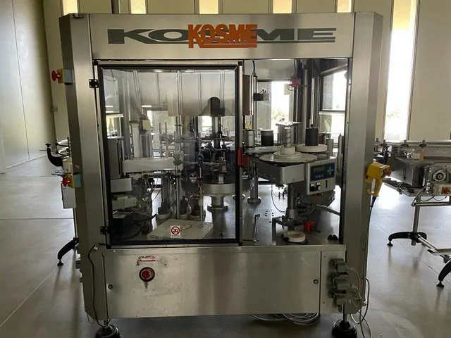Étiqueteuse Kosme Extra Adhésive 504 6t s2 e2 d'occasion — 2001