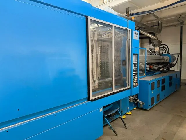 Presses Préforme PET ENGEL 2004 MacPET 4550-320 maszyna N° 52890 d'occasion — 2004