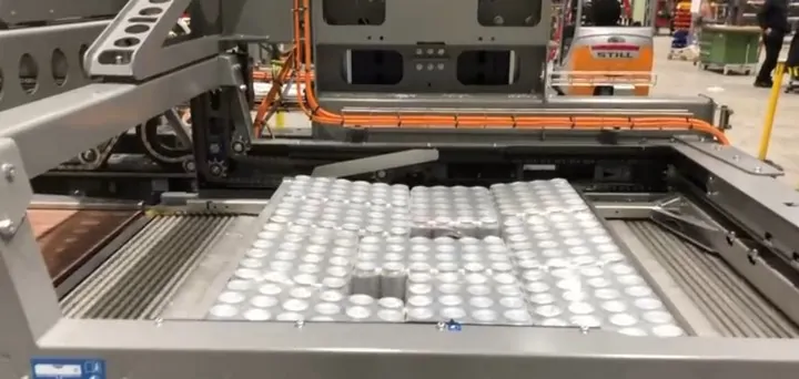 complète Canning ligne Krones 90.000 c/h d'occasion