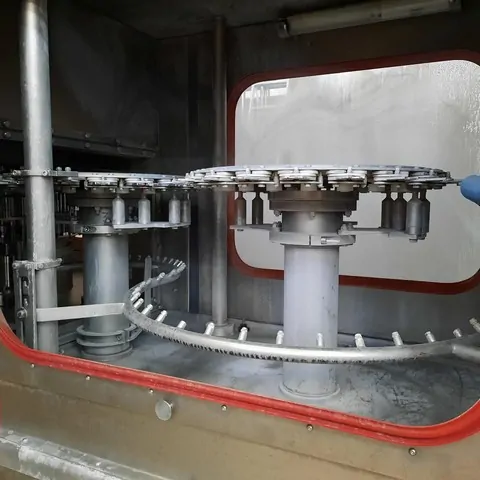Monobloc de remplissage combiblock Sacmi d'occasion — 2007 | reconditionné en 2017