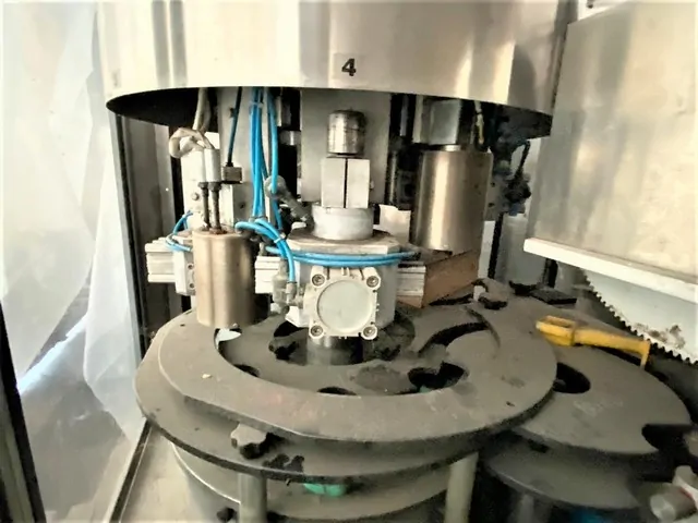 Capsuleuse Nortan Prisma 4.4 TS d'occasion — 2003