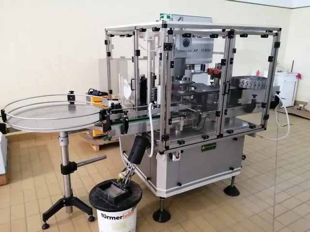 Étiqueteuse Eticap système 2.000 b/h d'occasion — 1994