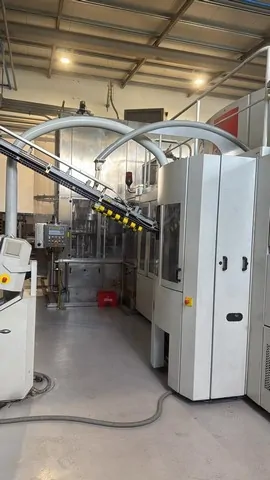 complète PET Sidel-Krones 18.000 b/h R 13/2 d'occasion — 2002