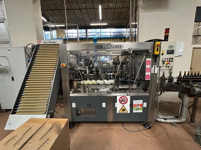 Capsuleuse Robino&Galandrino Astra F 6 d'occasion — 2002