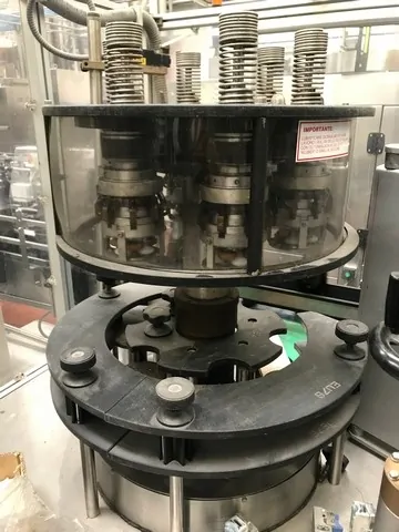 Capsuleuse Robino&Galandrino Optical Centering Monob. 2/12 + Astra 6 d'occasion — 1996