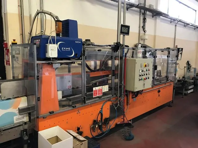 Fermeuse de cartons MB IMPIANTI 7.000 b/h gluer – sup d'occasion — 2006
