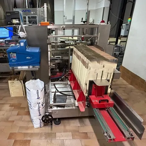 Formeuse de cartons APE form 1200 hma d'occasion — 2004