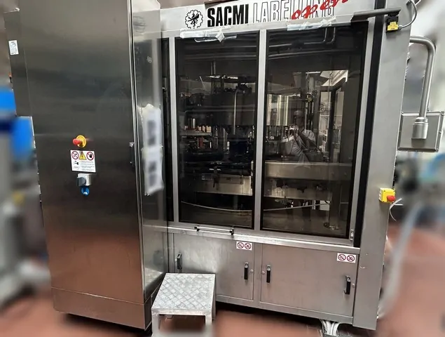 Étiqueteuse Sacmi labelling opera 12.000 b/h d'occasion — 2009