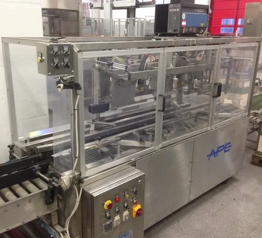 Formeuse de cartons APE Form 1200 BB d'occasion — 2001