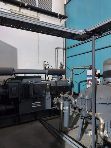 Compresseur Atlas Copco Zr 250 d'occasion — 2004